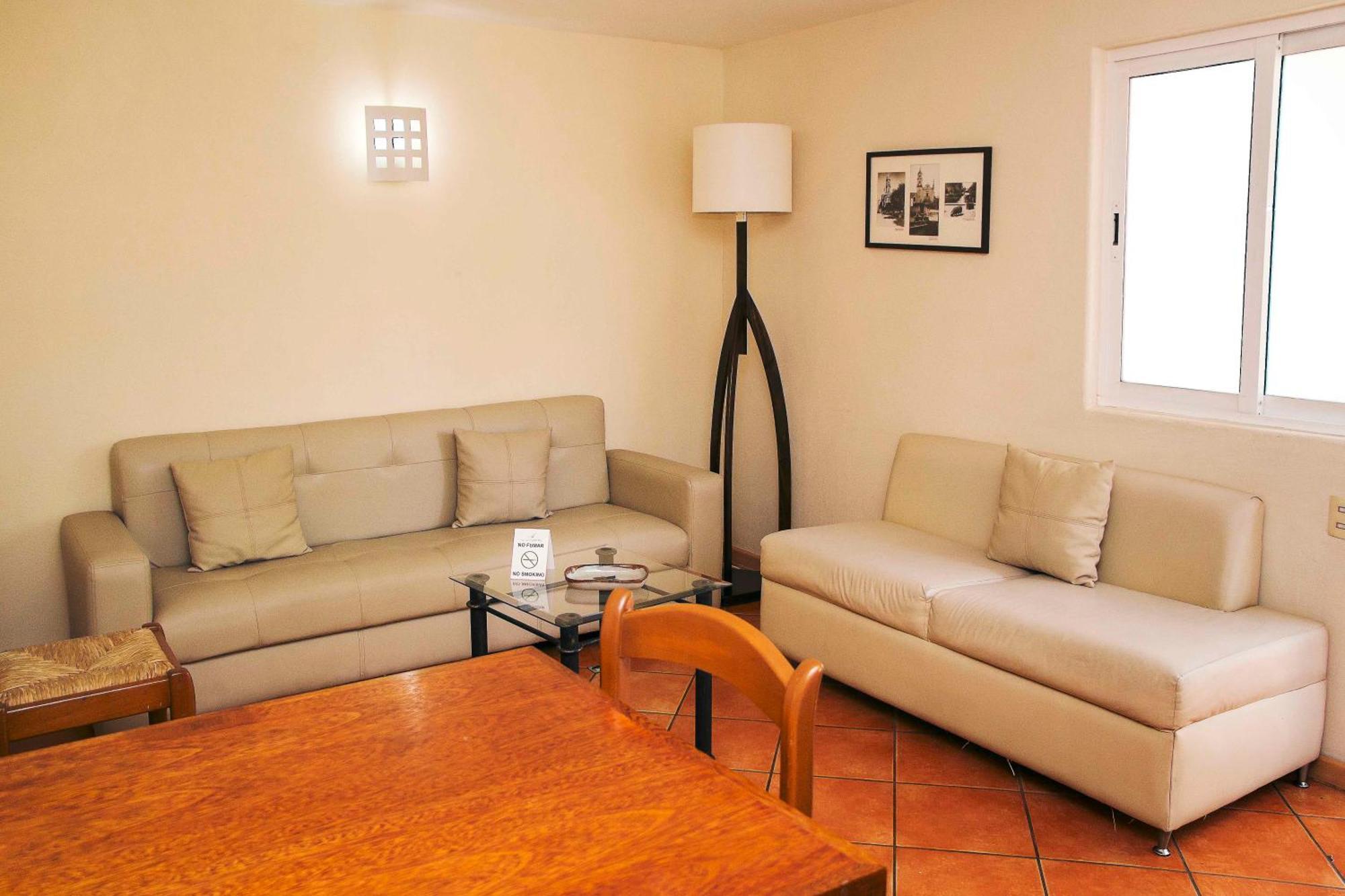 Alcazar Suites Zapopan Eksteriør bilde